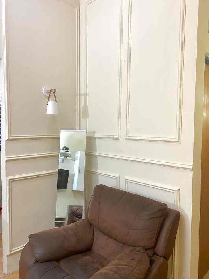 Kalian setuju gak kalau penambahan aksen Wall Mouldimg pada dinding bisa bikin ruangan terlihat lebih luas & mewah? 🤗


#Wallmoulding #livingroom #ruangtamu #sofarecliner #informa 