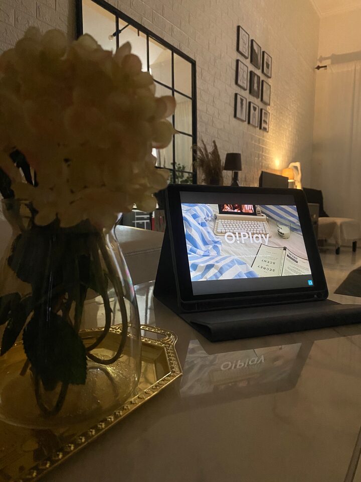 short form carousel card thumbnail