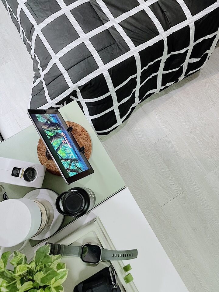 short form carousel card thumbnail