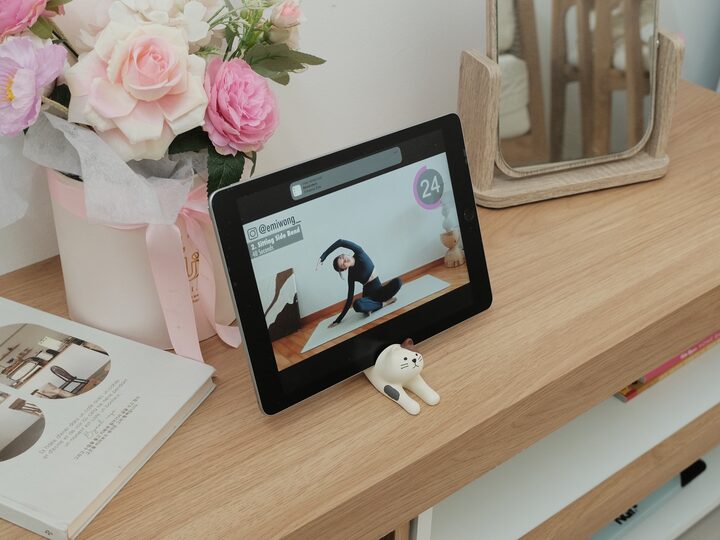 short form carousel card thumbnail