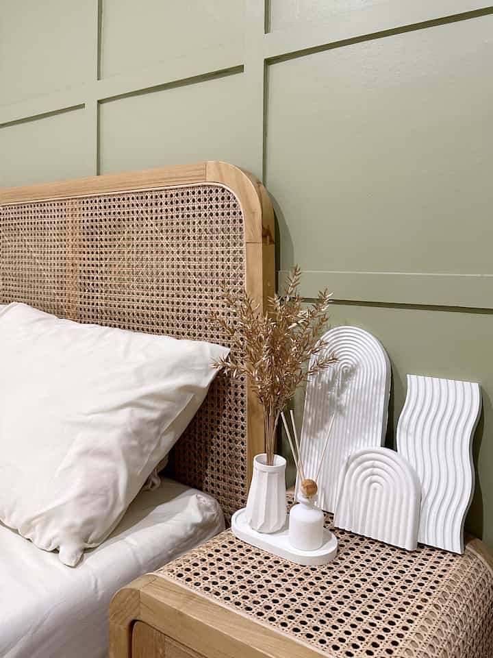 Kamar Tidur Minimalis

Kamar tidur utama mungil ukuran 3,5 x 5 m termasuk kamar mandi ukuran 1,5x1,5m. Kami sengaja menggunakan ukuran kecil pada kamar tidur karena memang difungsikan hanya sebagai tempat tidur. 

#kamartidur
#scandinavian
#minimalist
#homedesign
#homeinterior
#homeideas
