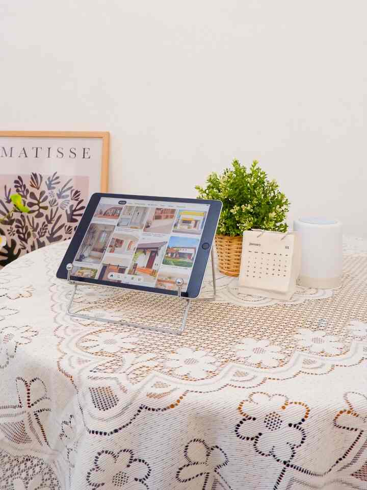 Happy weekend 🤎💖

#kamartidur #kamartidurmungil #mejabelajar #ruangandesma #minimalis 