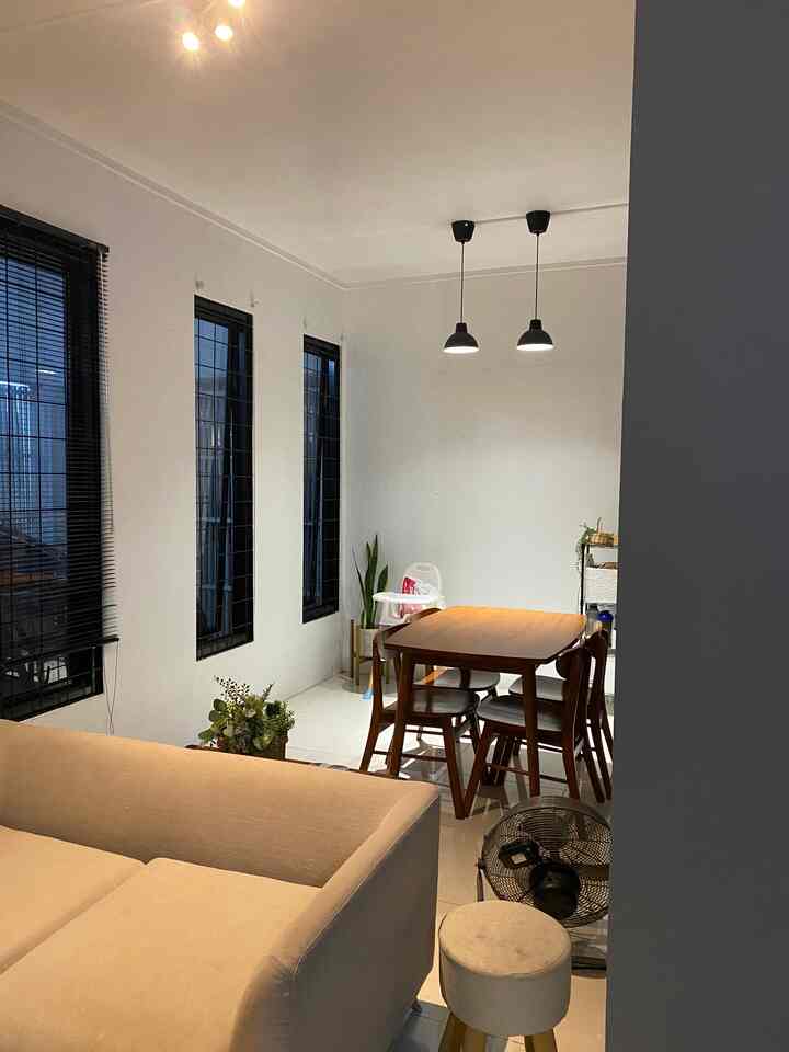 Ruang tamu + Dining room rumahKanawa versi terbaru 😄 jadi ketagihan foto versi nightvibes gini..

#RuangTamu #DiningRoom #dekorasiruangtamu  #NightVibes #dekorasiruangmakan #ruangmakan  #ruangmakanminimalis 