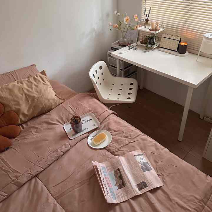 Weekend Mengubah nuansa kamar menjadi lebih cerah🌷💜 #conahom #bedcover #bedroom #aesthetic #roomdecor 