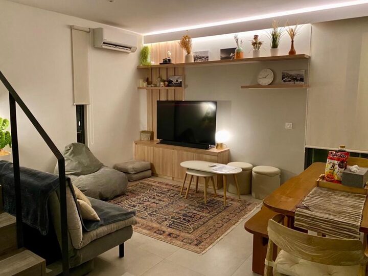 short form carousel card thumbnail