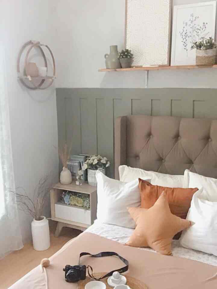 Kamar Tidur Utama yg mungil🤍

#3x3m2 #kamartidurutama #scandinavian #materialrumah #detail #lowbudget 