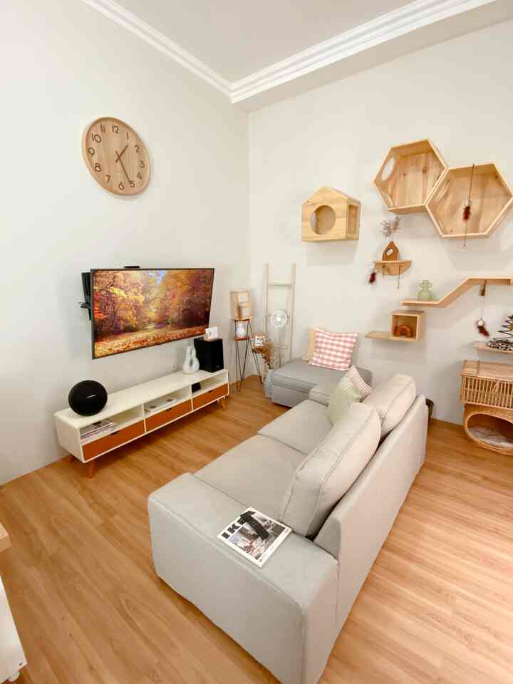 #rumahtanpaarsitek dan di renovasi sesuai dengan sisa lahan yang ada sebesar 8x6m.
Renovasi kami lakukan sesuai kebutuhan. Selanjutnya di isi pelan2 sesuai dengan kemampuan. 

#kylehome #rumahtanpaarsitek #selfrenovation #DIY 