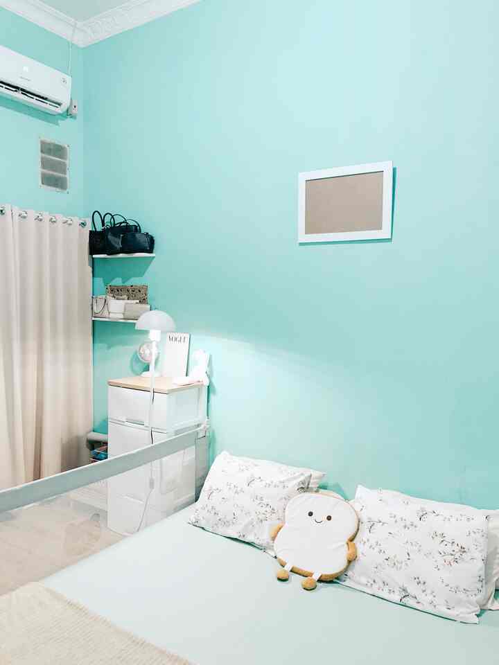 se simple ganti sprei bikin mood naik banget🤍

#minimalist #rumahcluster #bengkulu #dekorasirumahmungil #koreanstyle #75sqm