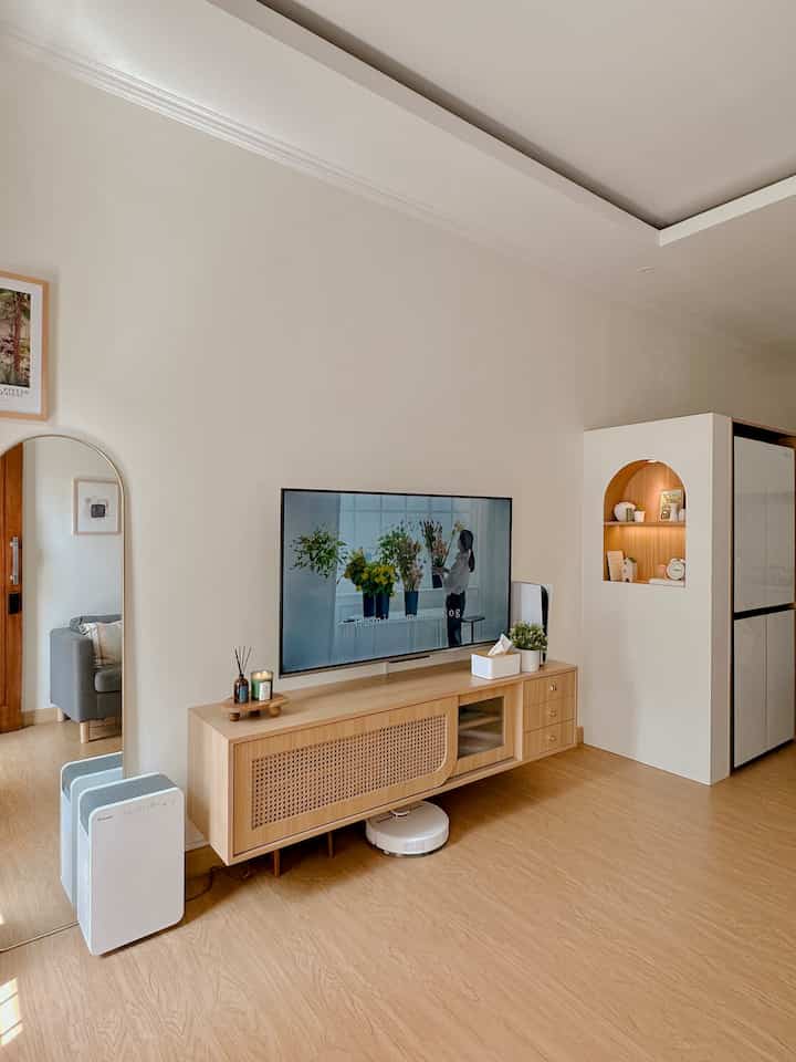 Selamat hari Minggu! ✨

Di sini lagi lumayan panas banget cuacanya. Jangan lupa banyak minum supaya selalu terhidrasi dengan baik 🤎

#homeinspo #homedecor #homedecoration  #homeinspiration #homesweethome #homeideas #livingroom #desainrumah #desainrumahminimalis #rumahkecil #inspirasirumah #inspirasirumahmungil #tinyhome #smallhouse