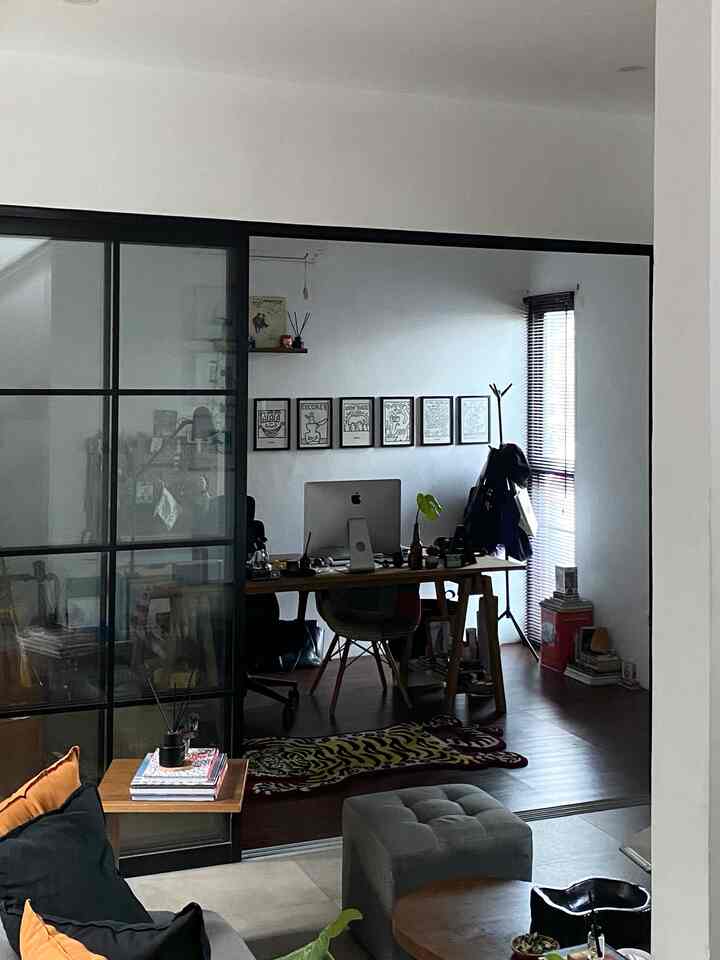 A.. tunggu? Katamu akhir pekan? #workstudio #rumabatari #workingarea