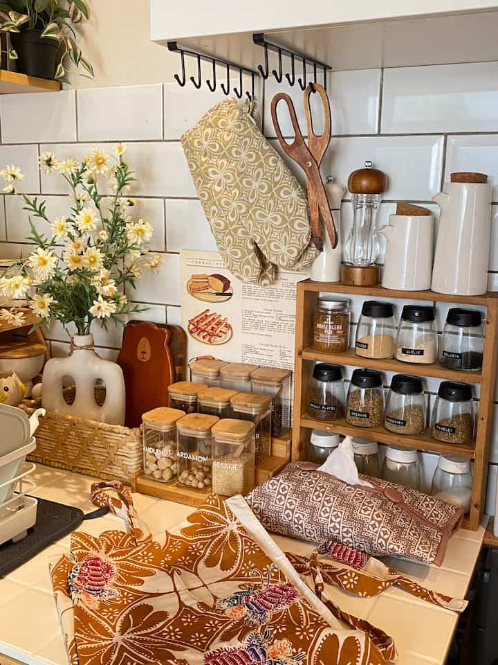 Bikin aktifitas masak jadi semangat pake printilan dari batik gini gemes banget

#kylehome #dapur #printilandapur #kitchenstuff #knoxhult 