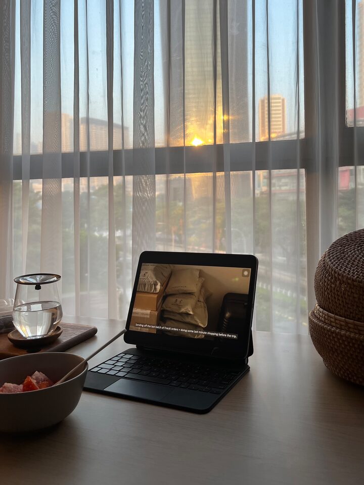 short form carousel card thumbnail