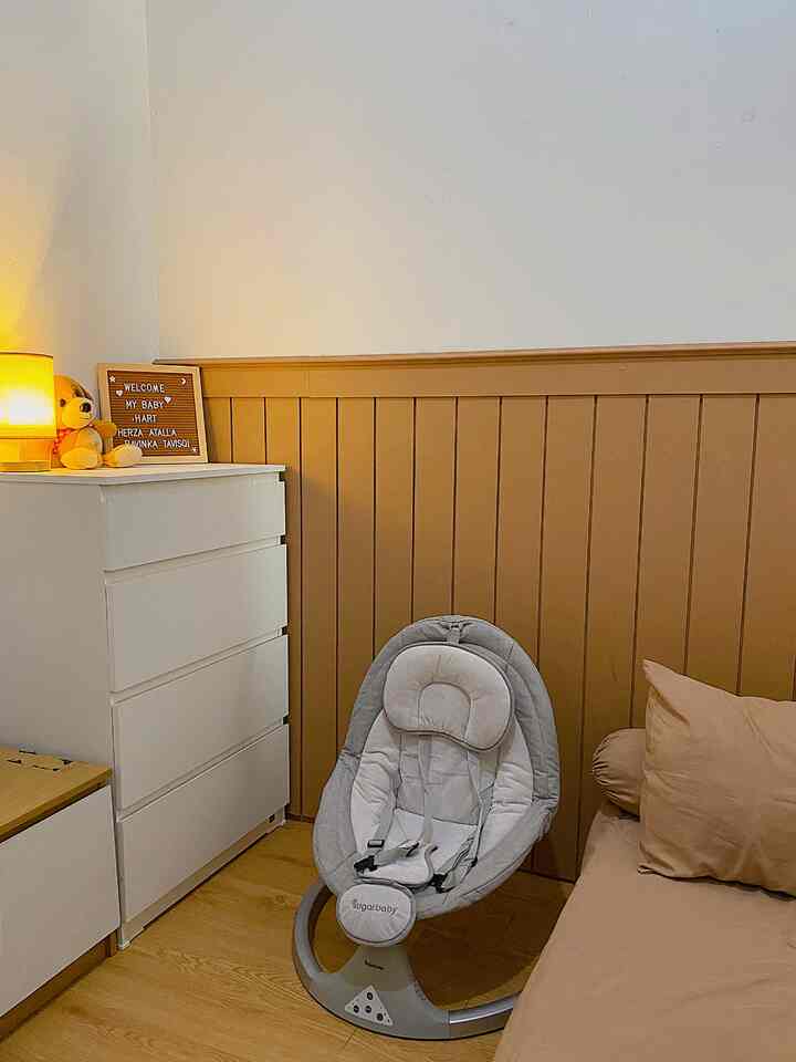 Holla ini kamar utamaku sekaligus kamar babyku
Semua yang ada dikamar ini masih bernuansa japandi style dengan tone white & wood ((warm))
Semoga menginspirasi
#Dekorasikamaranak
#inspirasikamaranak
#Kidsroomstyling
#kamarbaby
#kidsroom
#japandistyle