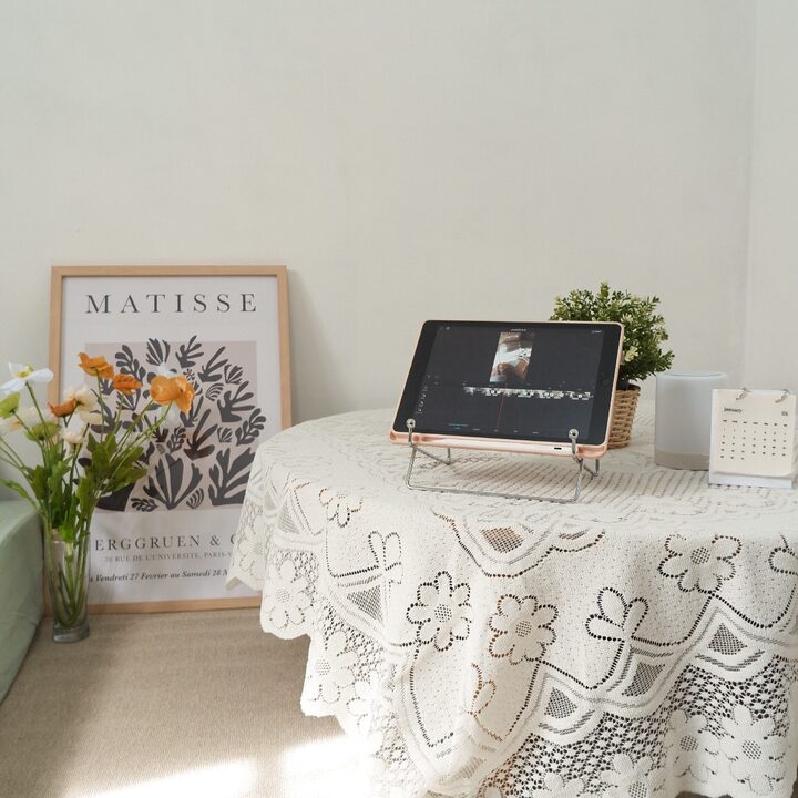 short form carousel card thumbnail