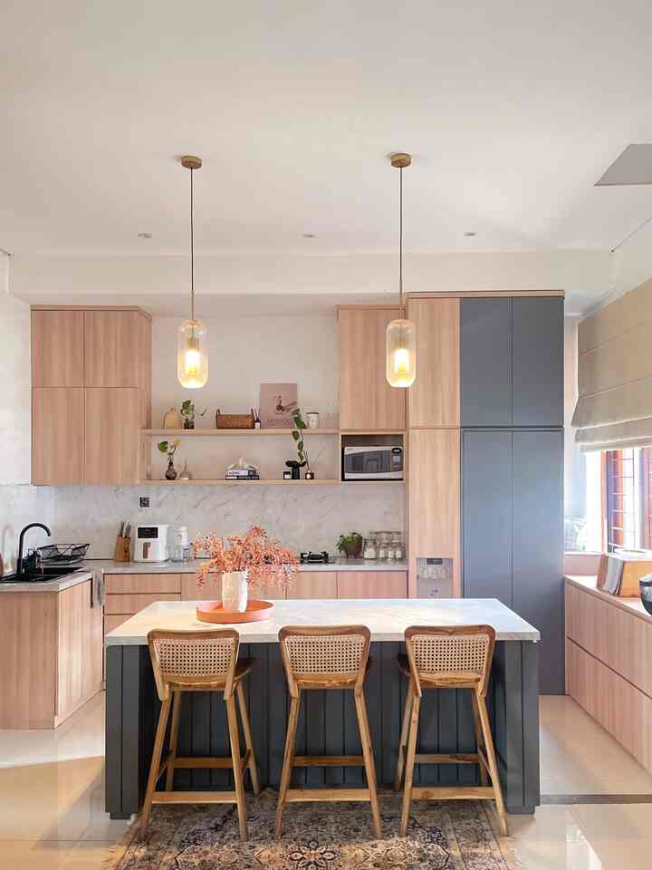 #liveslowly

Selamat pagi✨
Ini adalah foto dari dapur kami dari berbagai sudut, ketuk untuk melihat detail produk lebih lanjut 😊🫶🏻
-
Ini untuk mengingatkan Anda untuk selalu bersyukur, selamat hari Jumat!

.
.
#KNSLiving
#Ruangan dapur
#Transformasi Dapur
#Islandtablekitchen
#Interior Dapur
#Furnitur Kustom
#Renovasi Dapur
#Interior4semua
#Desain Dapur
#Japandiinterior
#Modernterior
#Dapur Modern
#Hidup
#Bersyukur