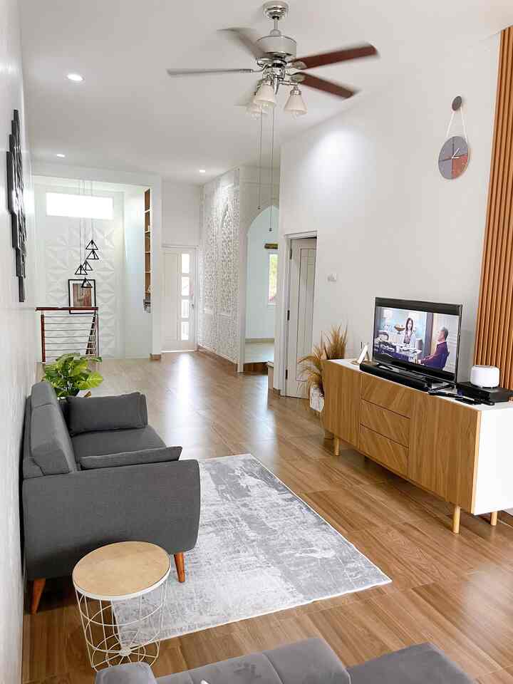 Inspirasi ruang keluarga

#minimalis #japandi #inspirasirumah #ruangtv #ruangkeluarga #idedesainrumah #desainrumah