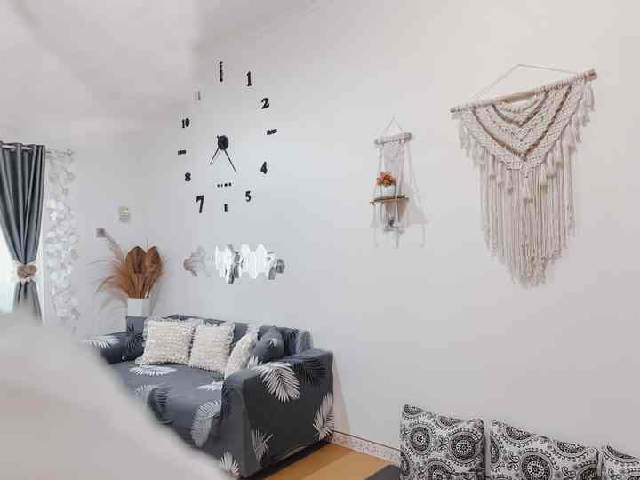 Inspirasi dekor ruang tamh dengan nuansa abu


#ruangtamu #livingroom #rumahmungil  #minimalist  #rumahdeveloper  #Tangerang  #ceritarumah_yr #dekorasilowbudged 