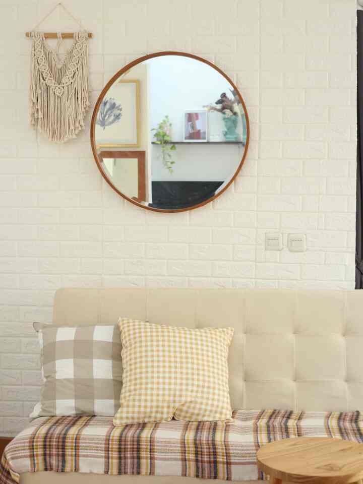 Living Room Inspo✨

Hi Everyone!

Choosing the right color will make the room look beautiful. There's no need to use products at exorbitant prices, the key to good looks is the right styling.

#living room #rumah #dekorasiruangtamu #sofabed #sofa #koreastyle #aesthetic
