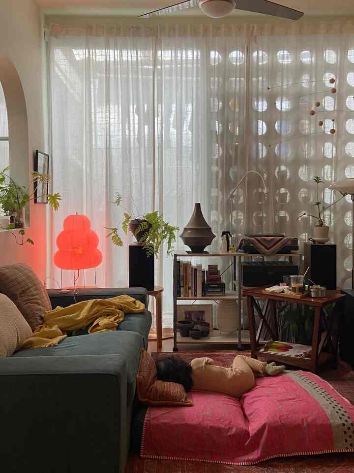 Feels like home 💖


#midcenturymodern
#rumahcluster
#karawaci
#rumahmungil
#livewithkids
#homedecor