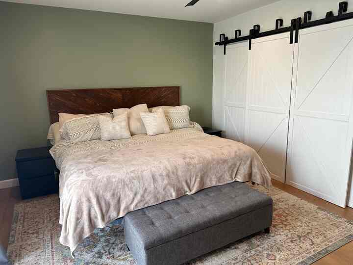 #barndoor #minimal #accentwall #bedroom #bedroomdecor #storagebox