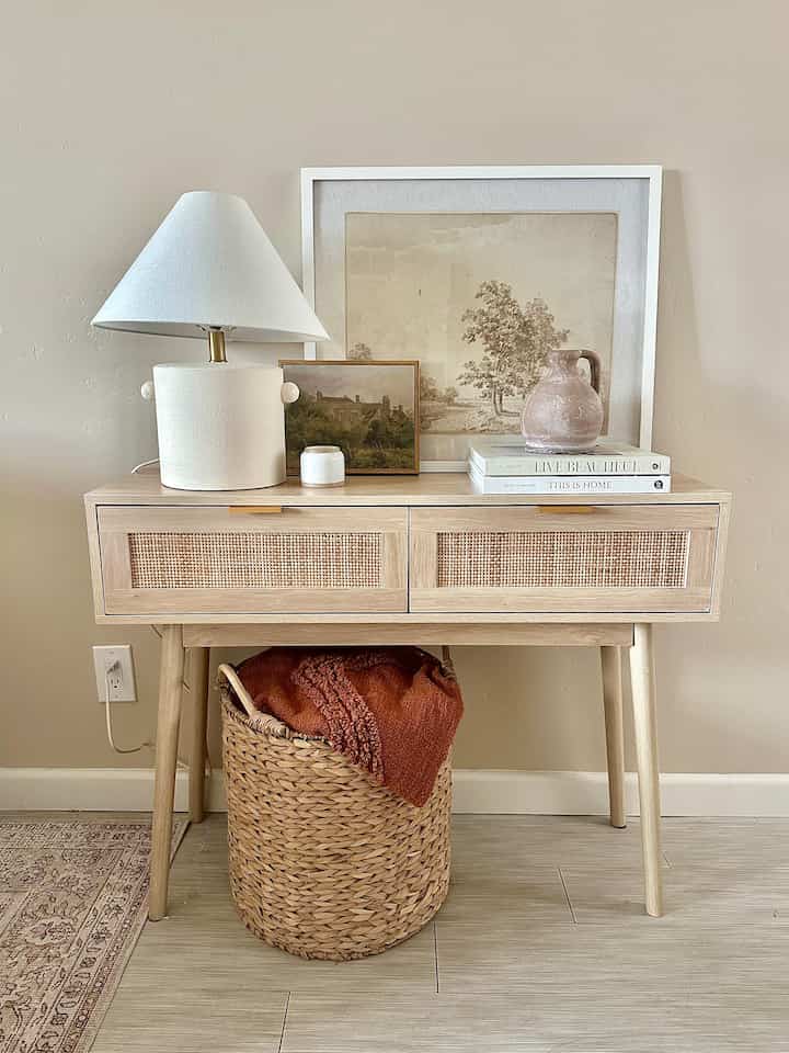 Console table fall decor! #console #consoletable #studiomcgee #lamp #ceramiclamp 