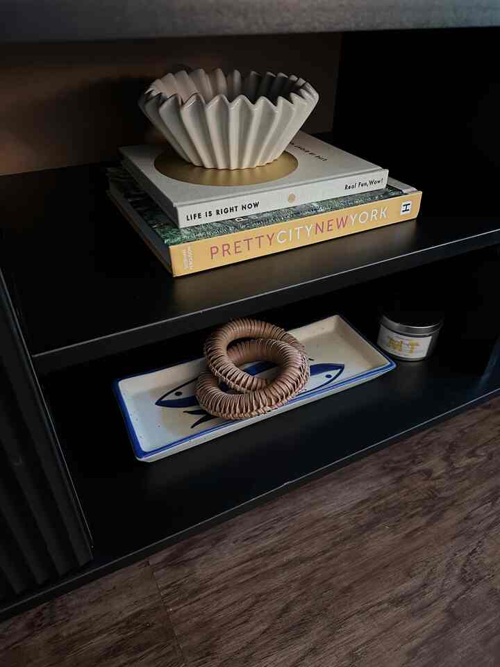 I love that my new tv stand has a dedicated space to show some decor! 
#tvstand #livingroom #livingroomdecoration #tv
