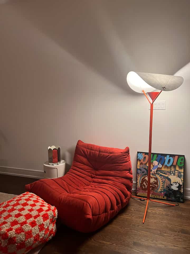 New lamp to match our cozy togo chair♥️


#cozyinterior #readingspace #livingroom #lightinginterior 