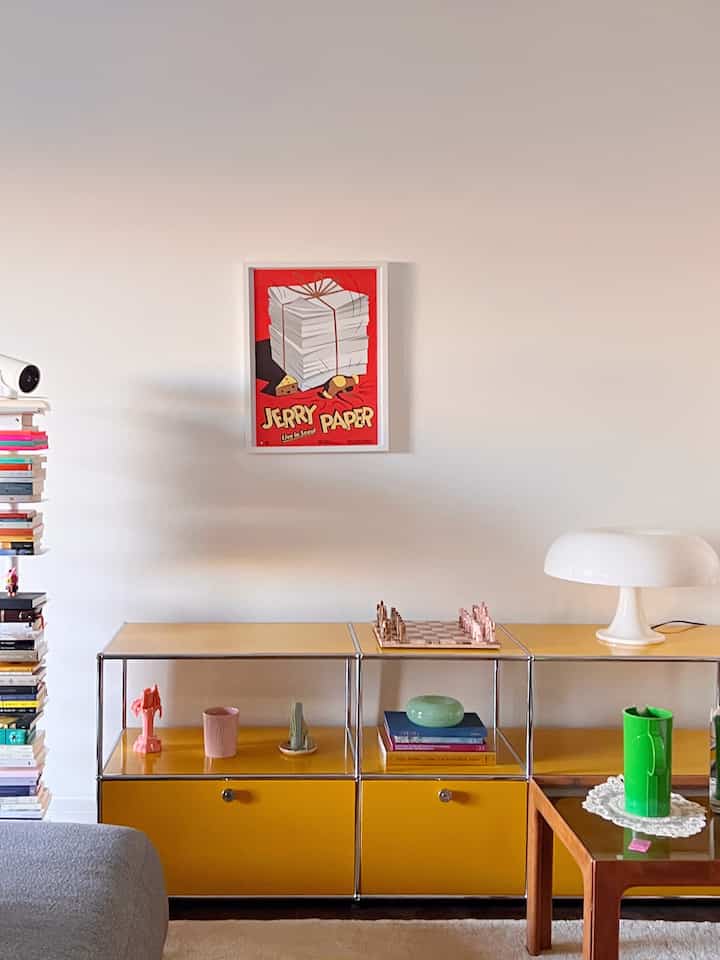 Colorful livingroom🤍💛💚🧡❤️

#livingroominterior #poster #livingroom 