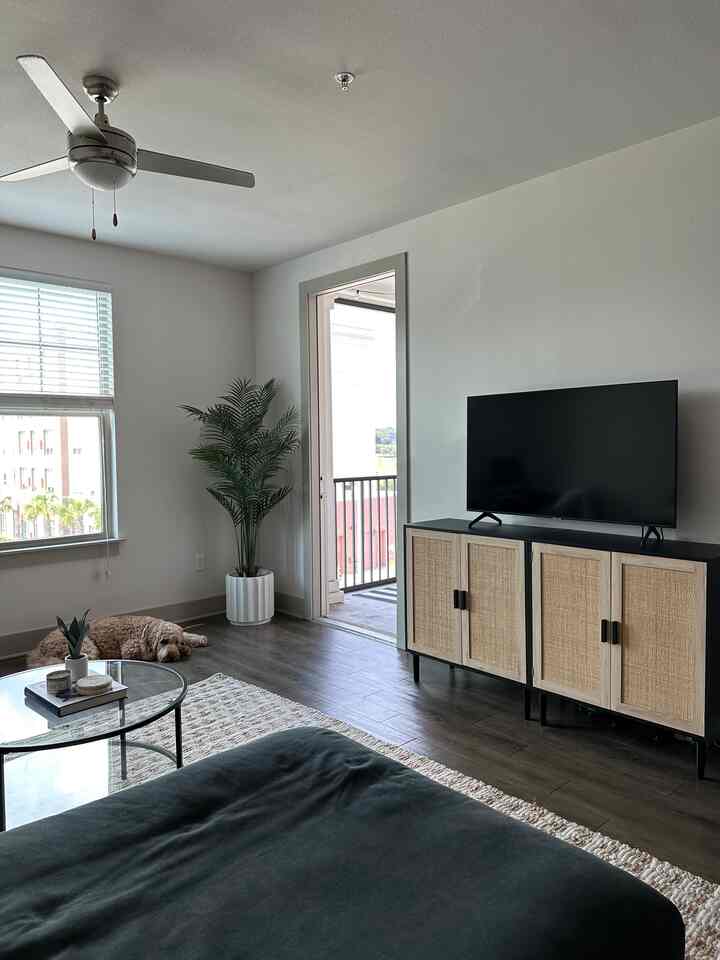 Trying to achieve a minimal, scandinavian-inspired look for my living room ✨

#livingroom #livingroominterior #livingroomdecoration #livingroomdesign 
