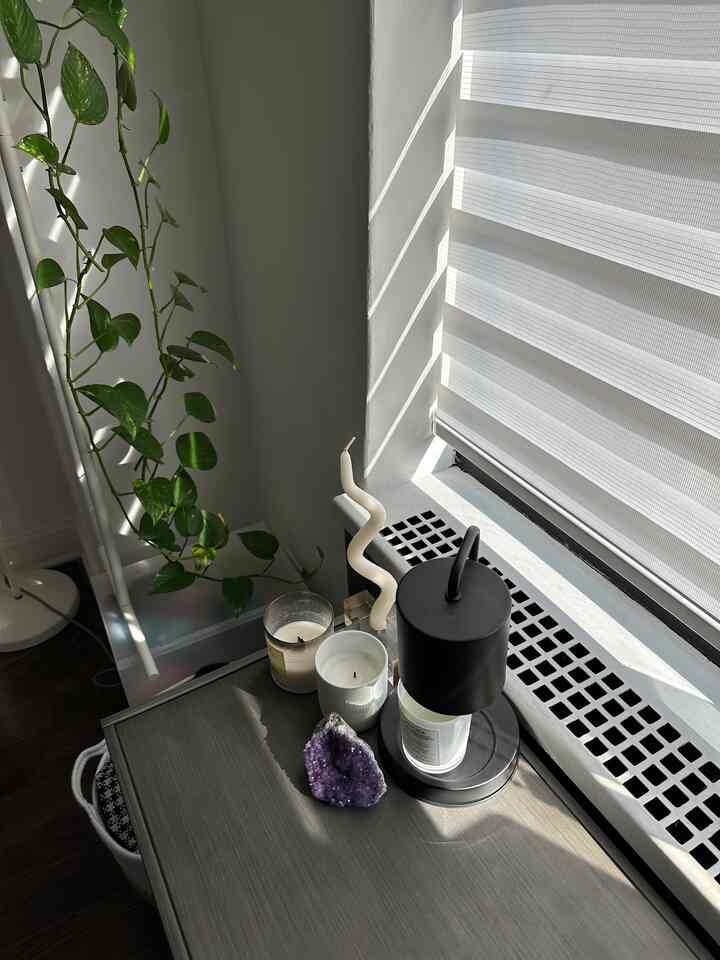Penghangat lilin ini adalah favorit baru saya! #smallapartment #candlewarmer #nyc