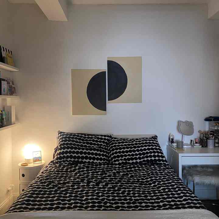 DIY wall art in my bedroom! Such a simple, affordable way to fill the space. I just traced a circle and made sure to paint it not too perfectly. I like the unevenness and that you can see some of the brush strokes.
 
#diy #wallart #bedroom 
