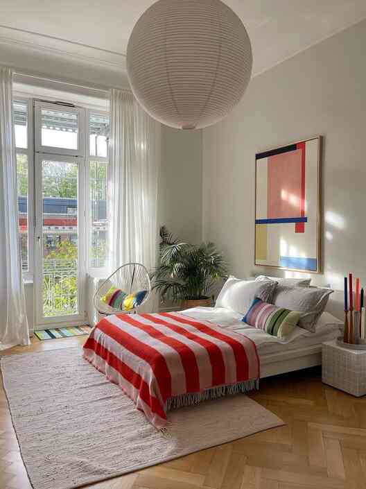 warna-warna berani untuk menghidupkan ruangan! sederhana namun menyenangkan :D #colors #bedroominspo