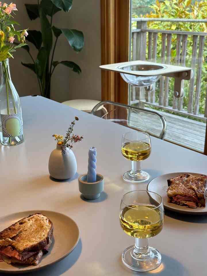 Dinner time 🤤😋

#midcentury #vintageinterior #heathceramics