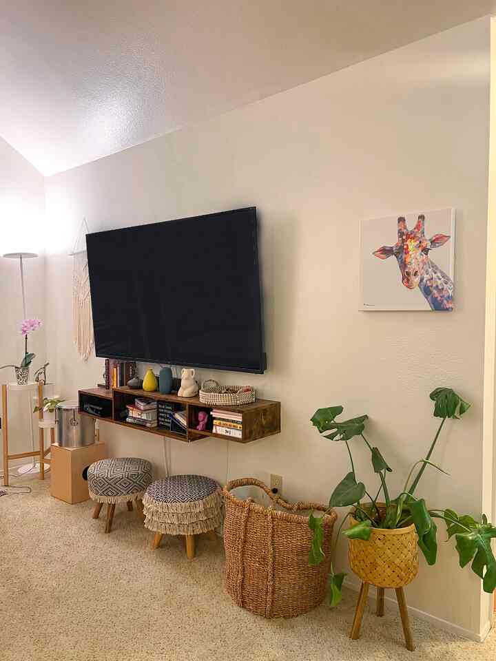 <span data-sheets-root="1" style="color: rgb(0, 0, 0); letter-spacing: normal; font-size: 10pt; font-family: Arial;">#potterybarn #ikea #boholivingroom #stool #chair #totebasket #Homedecor</span>