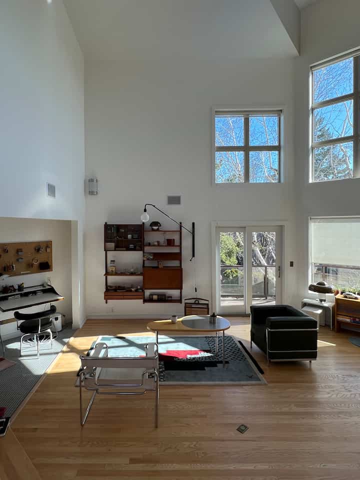 Living room on Sunday🤍

#livingroominterior #midcenturymodern #livingroomdecoration 