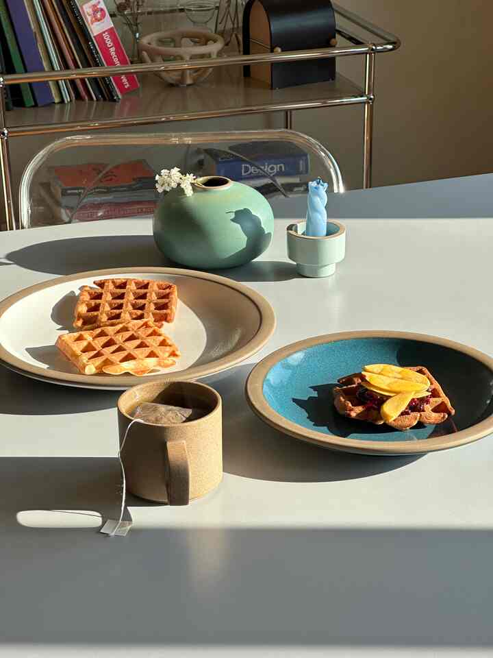 Breakfast waffles 🧇

#midcentury #kitchenware #sanfrancisco
