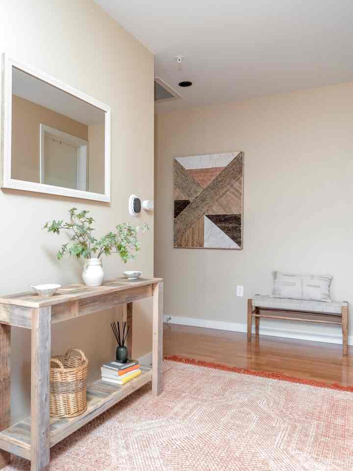 filling an entryway with color and patterns 
 #moderninterior #interiordesign #entrancedesign 