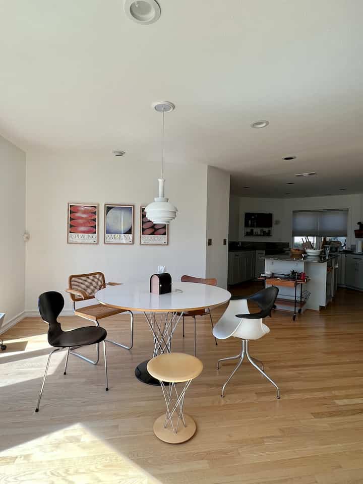 Dining room in the morning☀️

#diningroom #diningroominterior #diningspace 