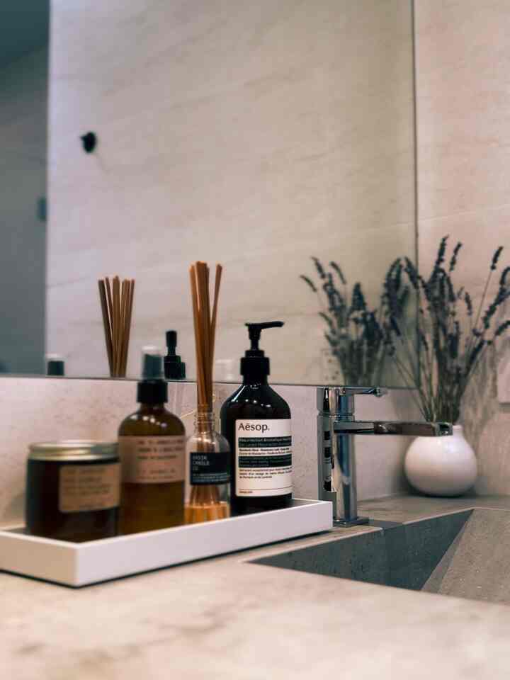 I LOVE trying new hand soaps 💗💕 do you have any recommendations?
#restroom #sink #handsoaps