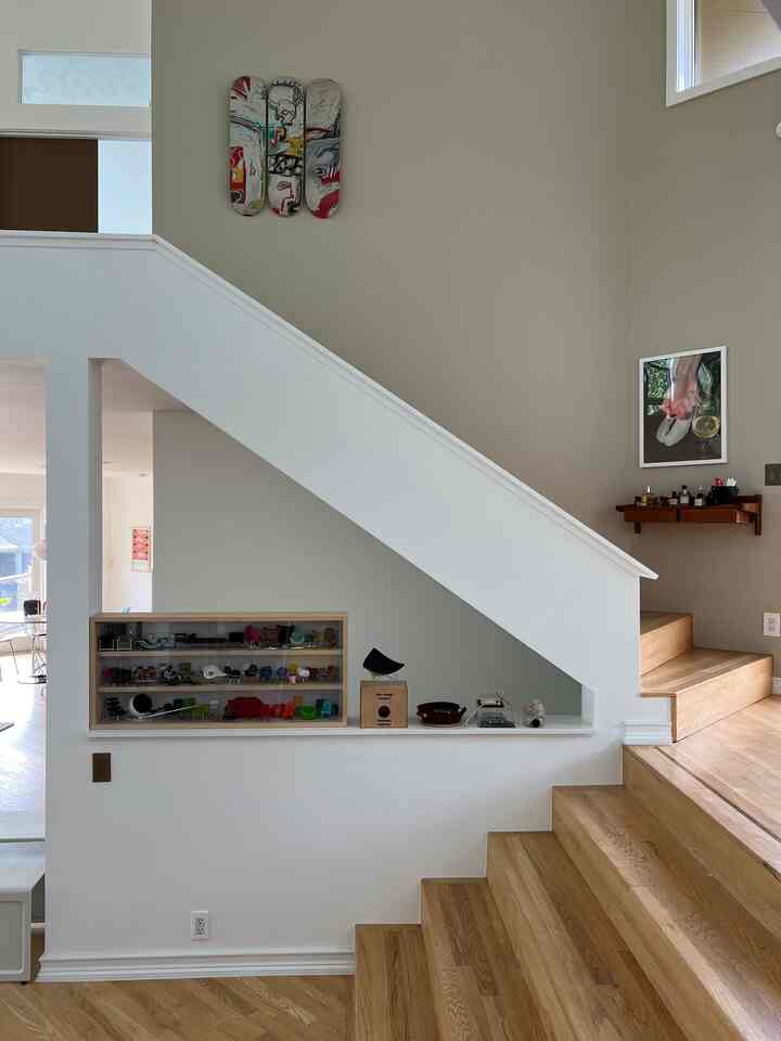 Art wall 🖼️

#walldecor #midcenturymodern #livingroominterior 