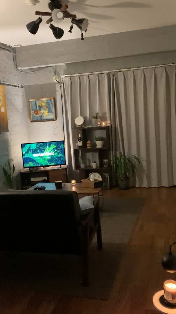 Indirect lighting is calming.

#indirect lighting
#Painting
#candle warmer