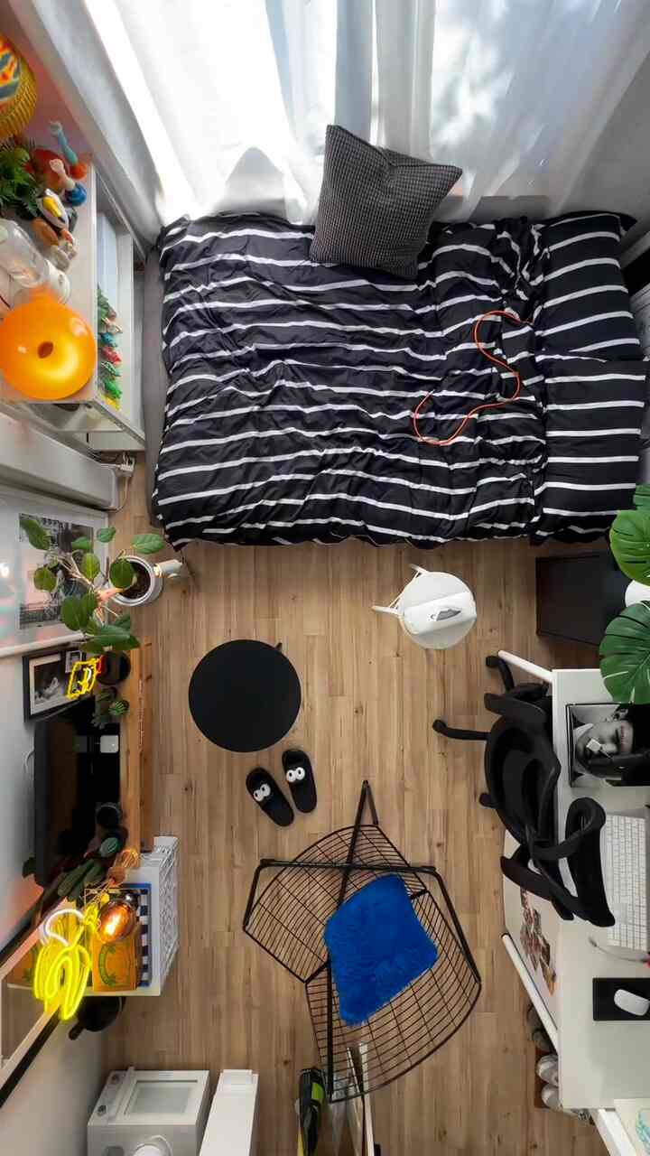 画面右下でサワサワ動いてるのは天井につけたダクトレールファン🌀

#一人暮らし #一人暮らし男子 #一人暮らし部屋 #一人暮らしインテリア #ひとり暮らし #ひとり暮らしインテリア #ワンルーム #ワンルームインテリア #ワンルーム一人暮らし #狭い部屋 #インテリアコーディネート #インテリア雑貨 #インテリア小物 #1K #1K6畳 #6畳 #ユニットバス #ikea #셀프인테리어그램 #셀프인테리어 #인테리어코디네이트 #인테리어소품 #화장실 #interior #roomdesign #roomdecor #roomtour  #bathroom