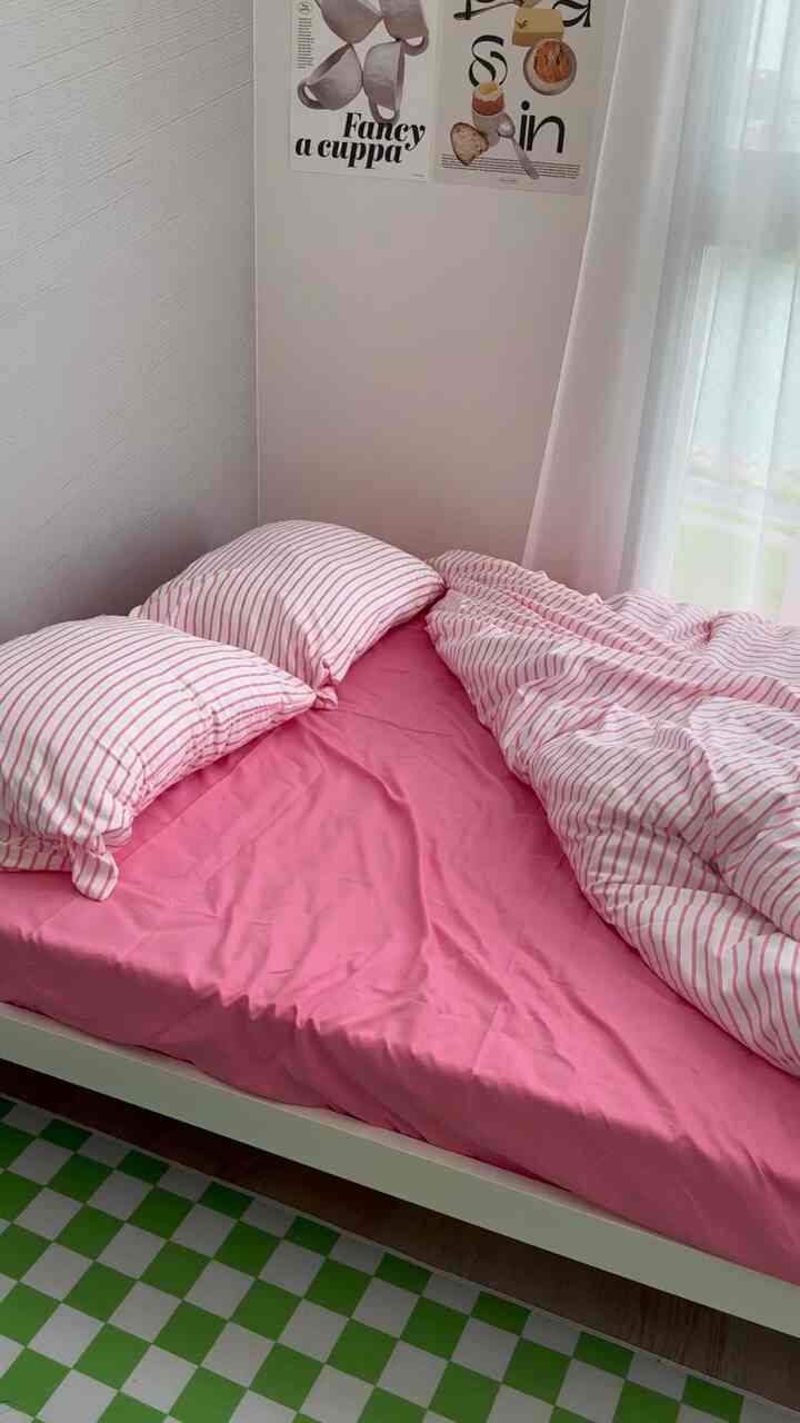ベッドリネンを変えました🛏️🩷
ピンクが可愛い🫶🏻🥹

#グリーンインテリア#インテリア#インテリア雑貨#インテリアコーディネート#インテリアデザイン#インテリア好き#ワンルーム#ワンルームインテリア#カラフルインテリア#インテリア家具#インテリアグリーン#韓国インテリア #방#방꾸미기#방스타그램#집꾸미기#집꾸미기그램#집꾸#원룸#원룸인테리어#원룸꾸미기#원룸셀프인테리어