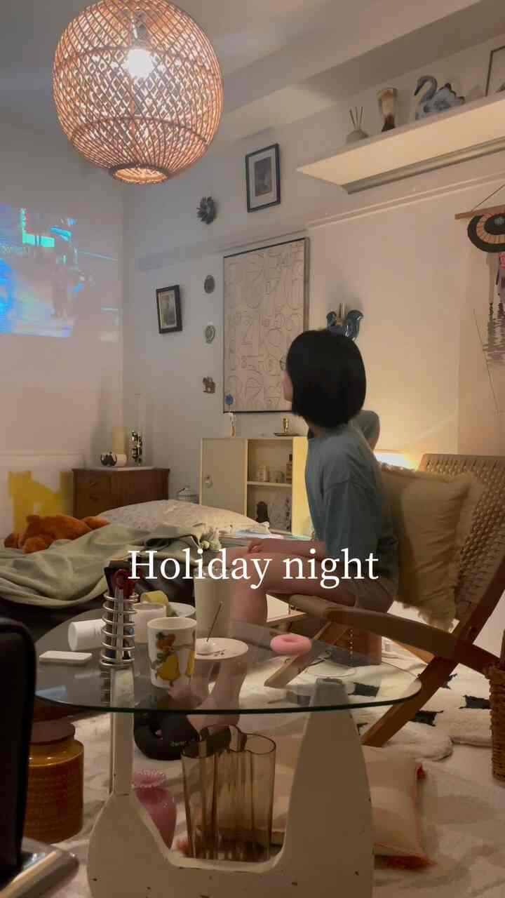 ひたすらダラダラ過ごす休日の夜☕︎
#一人暮らし #インテリア #レトロ #ヴィンテージ #カラフル 