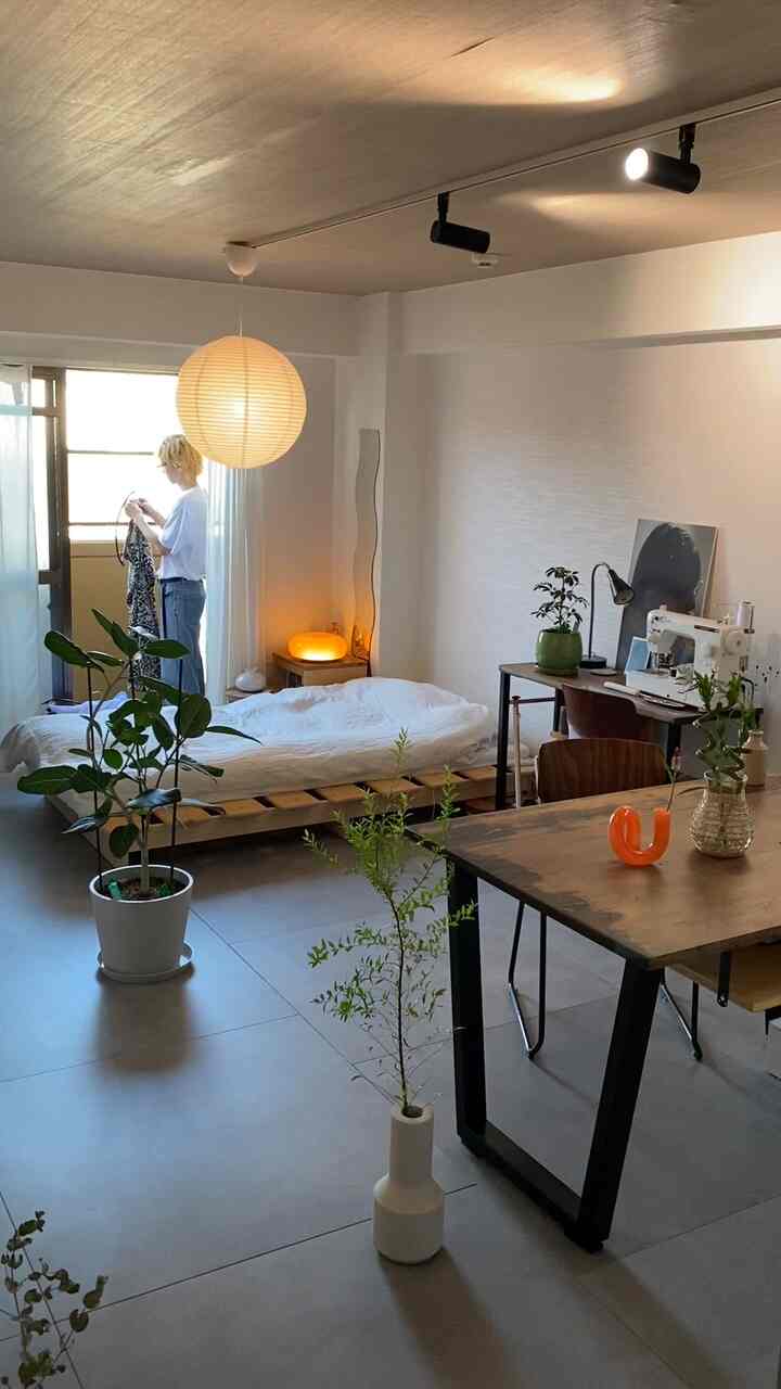 Good day for doing laundry ☀️

#1R #ワンルーム #一人暮らし #賃貸 #フロアタイル #照明 #HAY #KANADEMONO #IKEA #ACTUS #サンゲツ #京都暮らし