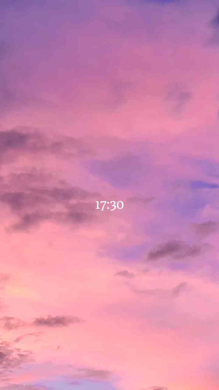 Summer night routine 🌙
Time to relax is important, right? ☺️
At night, I change my mood a little by watching dramas, movies, and books! This book is my bible 📚, and I read it over and over again 📚
#Interior #ナイトルーティン #夜の過ごし方 #癒し #癒しの時間 #本 #リラックス #玄関飾り #花のある生活 #花 #インテリア小物 #インテリア植物 #インテリアポスター #夏 #夕方 #夜