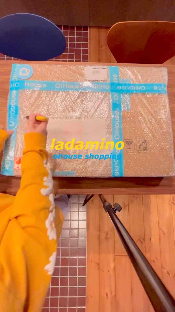 #OhouseShopping #ladamino #スチールワゴン #ディスプレイラック #リビングインテリア #ディスプレイ #カラフル #カラフルインテリア #カラフルなインテリア #ミッドセンチュリー #リノベーション #リノベ