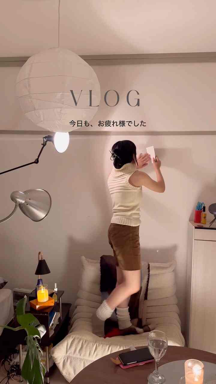 いつも優しいあなたへ。誰の声でしょう？✨
これを少し悲しいと感じる人は、本当に優しいひとなんだろうなあ。。

#INFJ #疲れた心 #ナイトルーティン #狭い部屋 infjあるある#社会 #社会人の日常 #社会人vlog 人vlog #社会人vlog