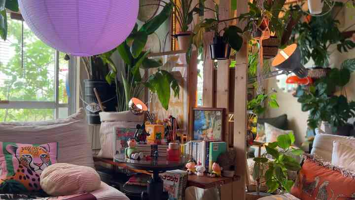 Musim ketika angin terasa menyenangkan~🌿
Area di mana lampu IKEA dikumpulkan.

Tambahkan papan kayu ke rel pintu geser untuk menciptakan ruang
Beberapa bagian dipisahkan.




#Hijau #グリーンインテリア #エクレクティックインテリア #IKEA #IKEA照明 #ジブリ #フィギュア
#buku #本棚 #窓辺 #窓辺インテリア
#Pencahayaan cerdas #カラーインテリア #カラーライト
#ColorPoint #趣味空間