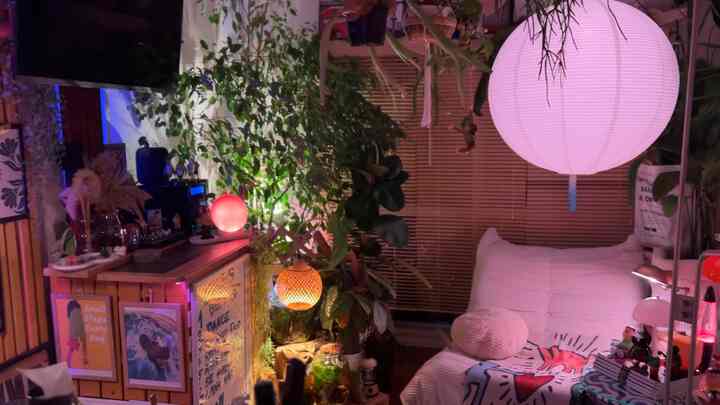 リビングダイニングルームから
元和室→リビングルーム(夜)

#夜 #リビングダイニング #リビングルーム 
#リビングルームスタイリング #プチルームツアー
#ルームツアー